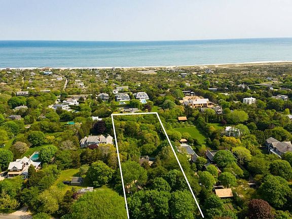 2nd image of 27 Old Montauk Hwy