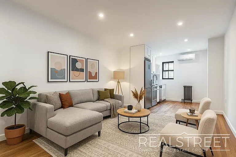 152 Macdougal St #1