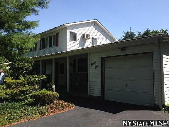 2nd image of 61 University Heights Dr