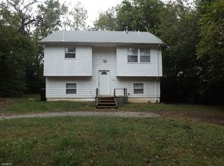 1416 SE Lott St, Topeka, KS 66605