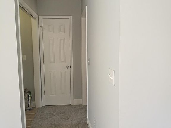 3rd image of 3021 Mossdale Ave