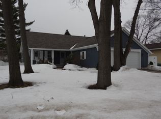 1430 Old Squire Ln, Port Huron, MI