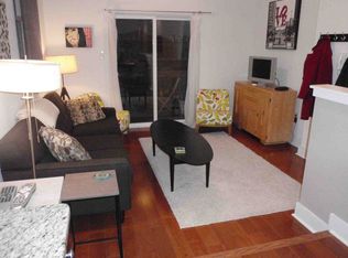 1818 Christian St, Philadelphia, PA 19146