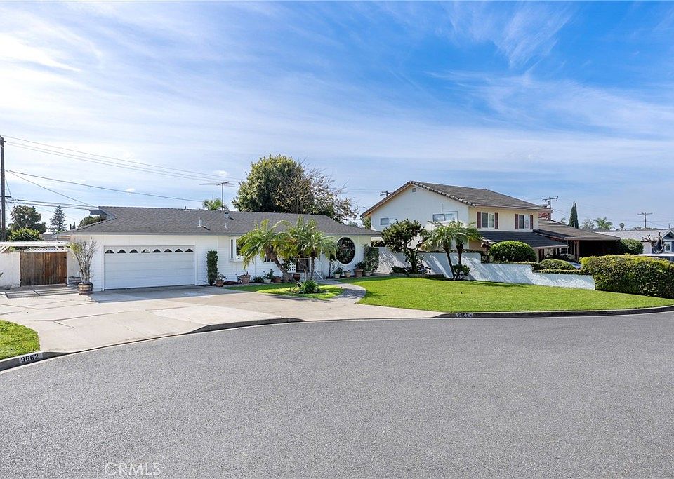 1st image of 9652 Dewey Dr