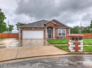 2702 N Minnesota Ave, Joplin, MO 64801