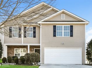 3994 Creekmoore Dr, Winston Salem, NC 27101