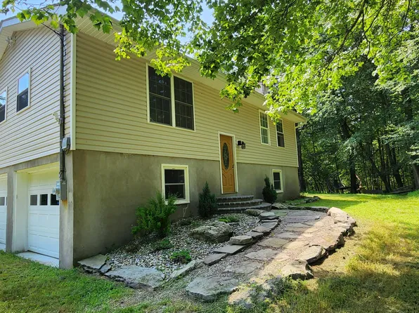 118 Middleton Dr, Milford, PA 18337