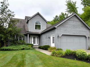 200 N Fork Dr, Bentleyville, OH 44022