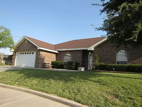 5312 San Antonio Ct Photo 1