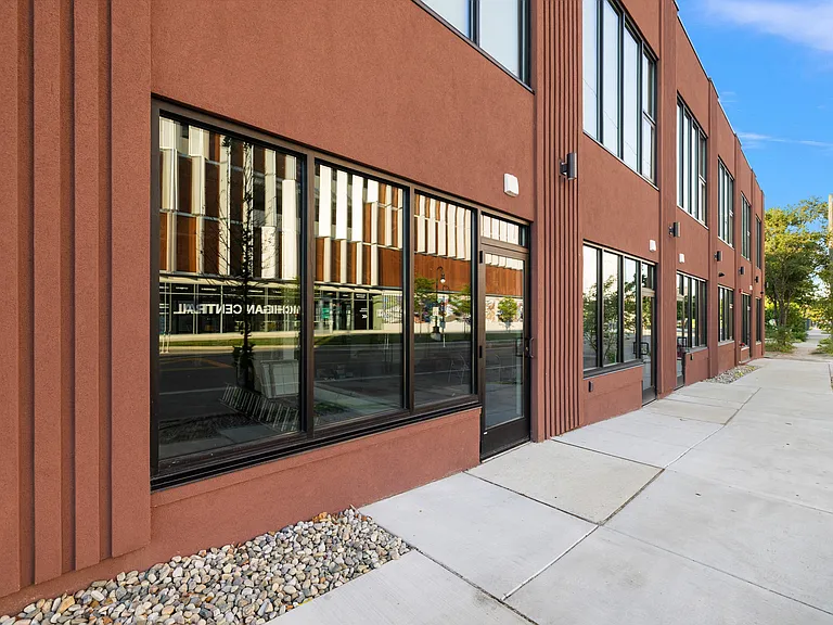 2150 Bagley St #1 — Photo 6