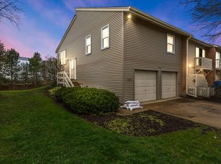 1530 Elder Dr, Aurora, IL 60506