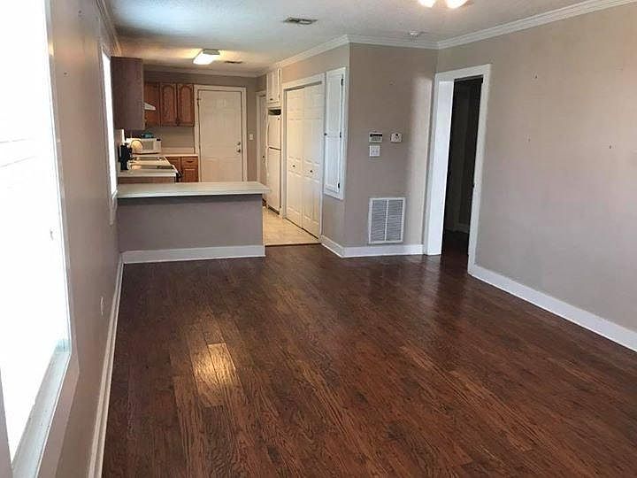 2nd image of 203 E 8th St