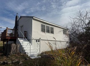 3 Kavalec Ln, Warwick, NY 10990