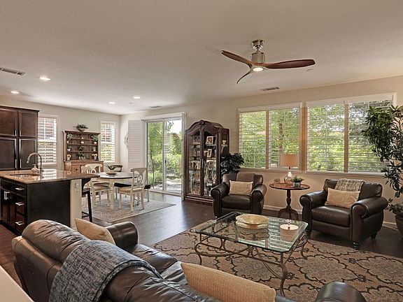 3rd image of 1180 Landmark Cir