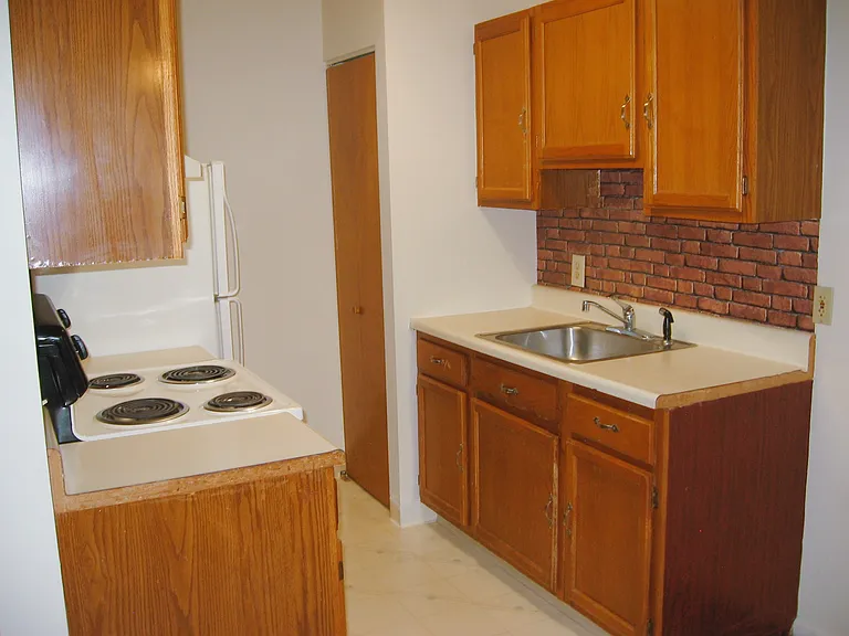 642 Genesee St #1 — Photo 2