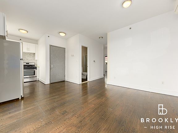 2nd image of 151 Meserole St APT 4R