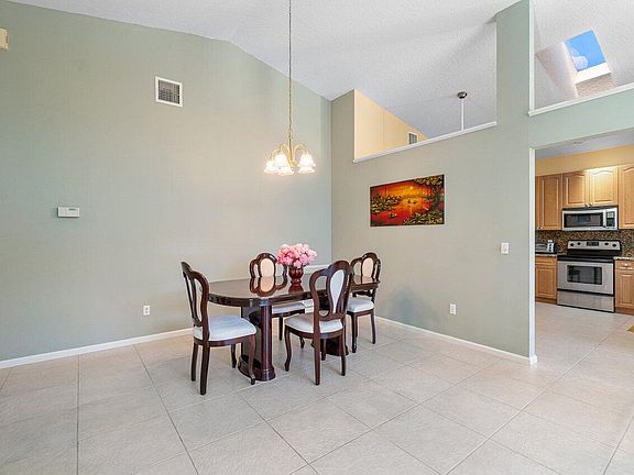 4th image of 12410 Pleasant Green Way