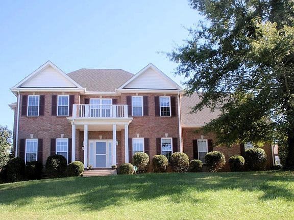 2nd image of 2986 Elmhurst Ct