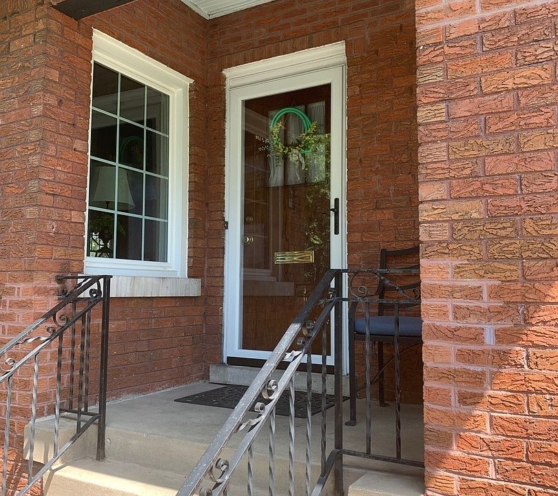 2nd image of 704 S Crescent Ave