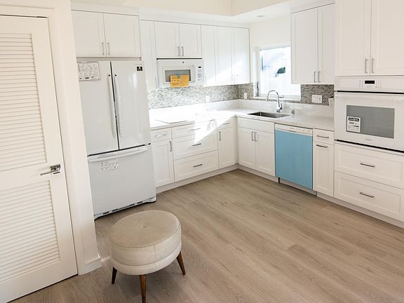 5th image of 1187 Crenshaw Blvd #108A