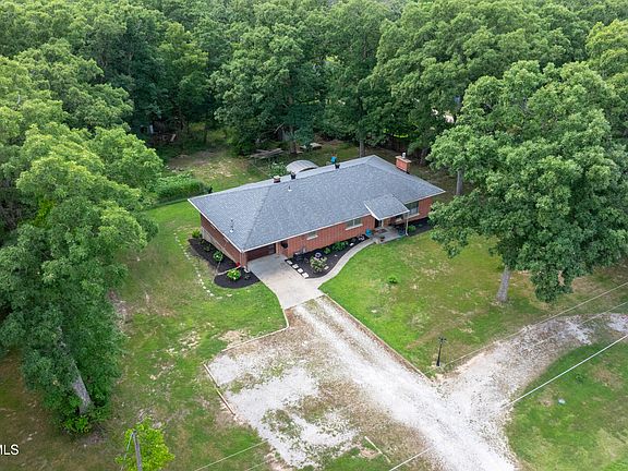5th image of 3115 Rock Ridge Rd