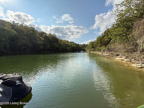 2nd image of 35 Penn Run Rd