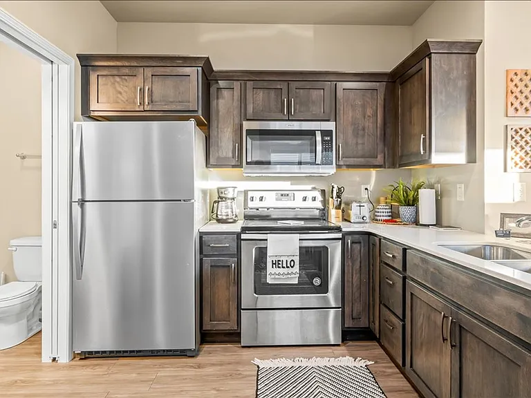 Summerland Twinhomes | Waterloo | Near Lost Island Waterpark — Photo 26
