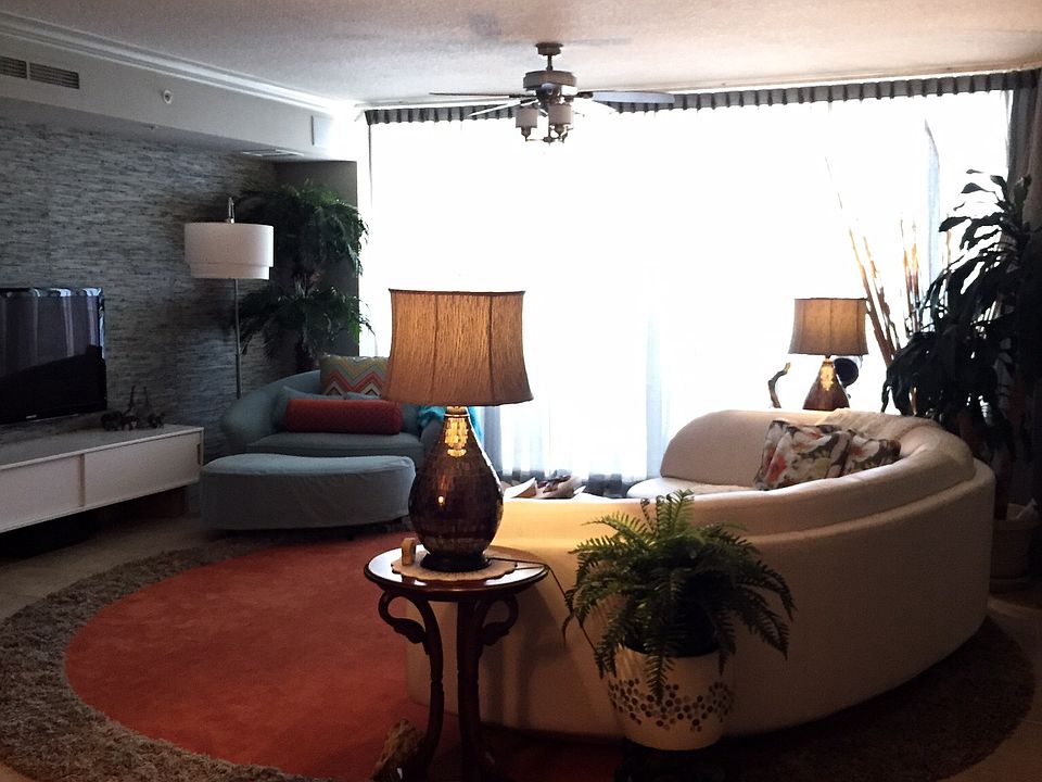 1st image of 1031 S 1st St #1004