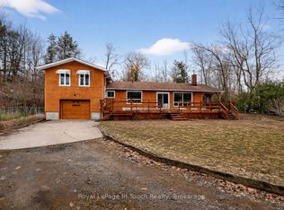 23 Duquette Ct, Tiny, ON L9M 0H3