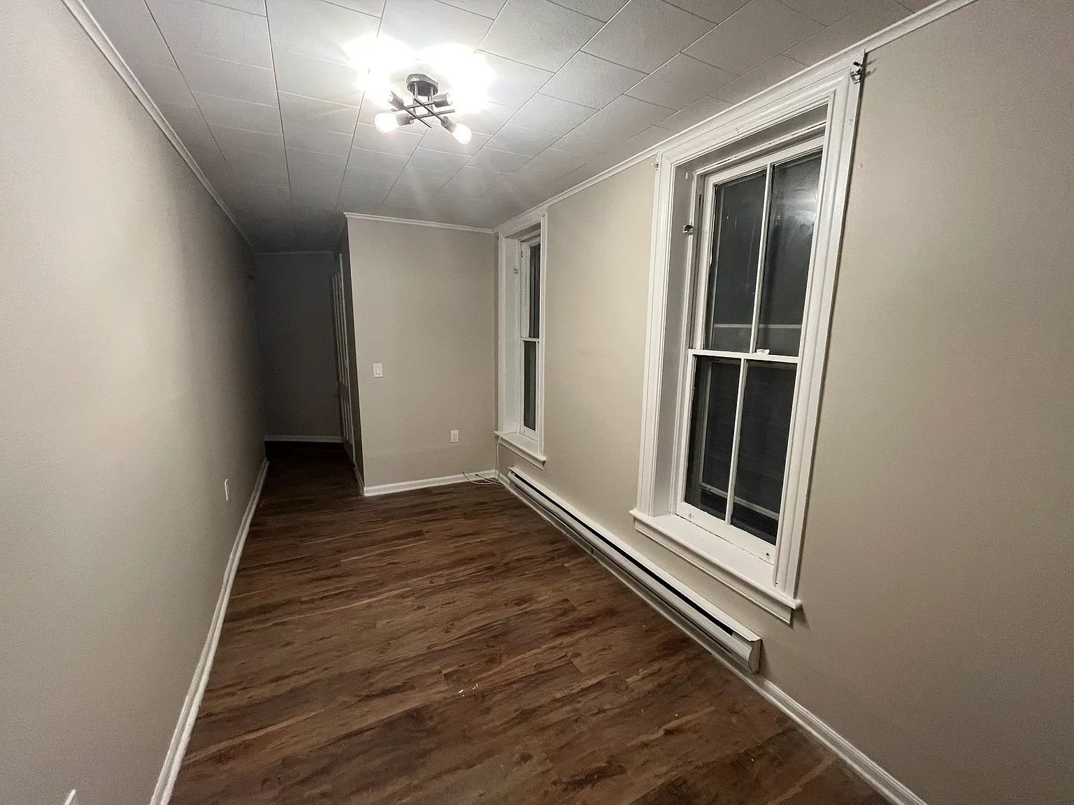 2 bed, $1,300 — Photo 4