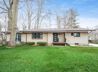 253 Hubbard St, South Haven, MI 49090