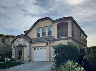 957 W Tibbot St, Rialto, CA 92377