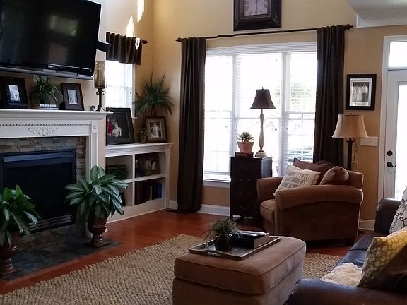 3rd image of 7417 Country Meadow Dr