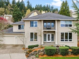 2305 Stonehurst Ct, Lake Oswego, OR