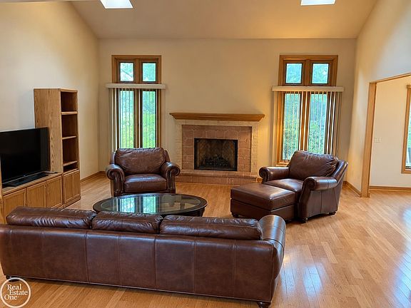 4th image of 17903 Rocco Dr