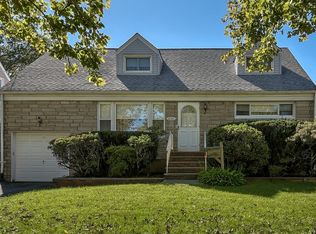 600 Kaplan St, Roselle, NJ 07203