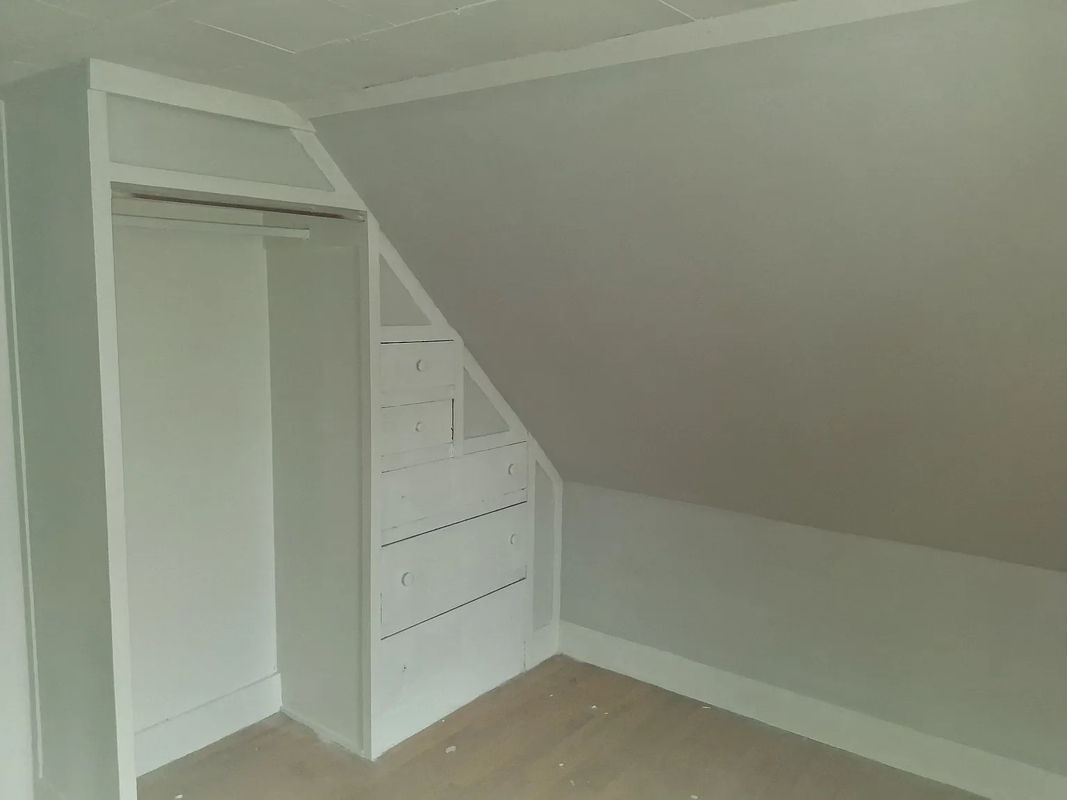 4 bed, 1020 sqft, $1,550 — Photo 3