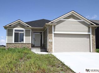 1652 W Big Sky Rd, Lincoln, NE 68521