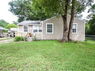 1393 Pine Grove Ct, Jacksonville, FL 32205