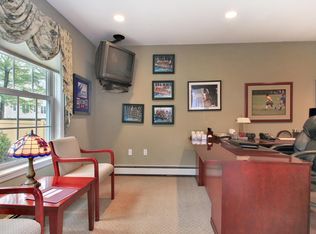 16 Saddle Dr, Pompton Plains, NJ 07444