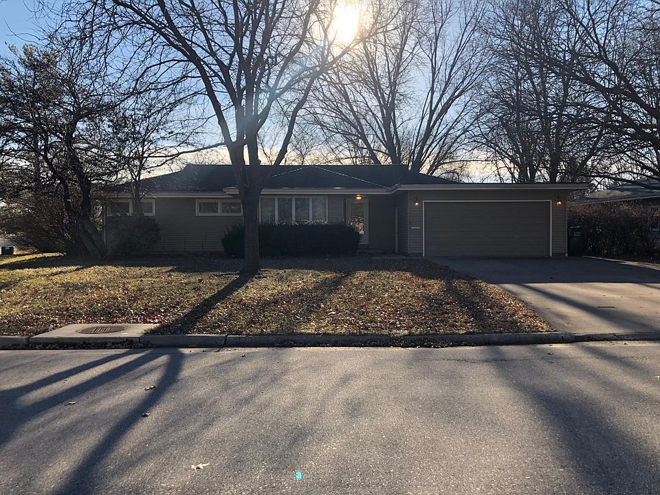 1st image of 620 River Oak Dr
