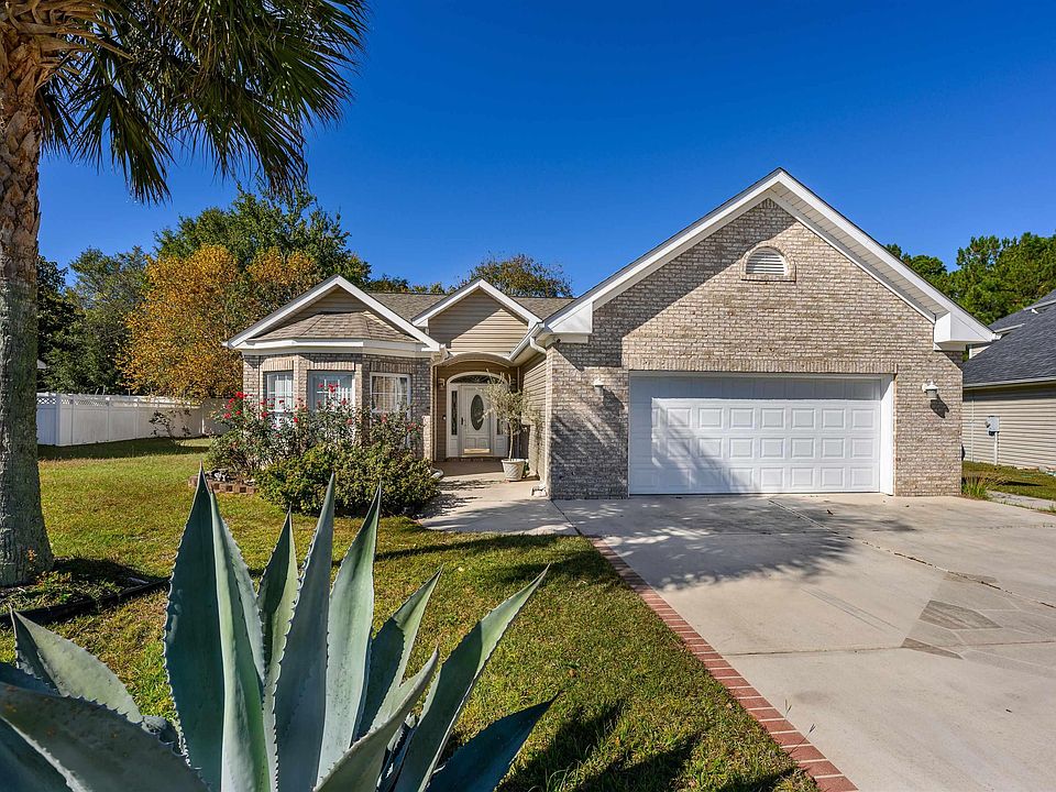 1st image of 215 Jessica Lakes Dr.