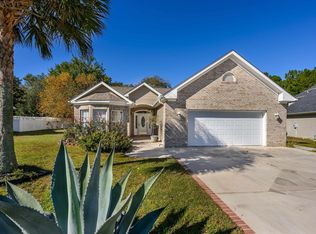 215 Jessica Lakes Dr., Conway, SC 29526