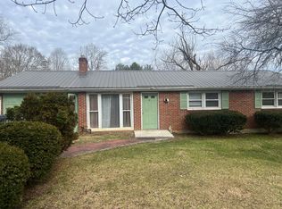 1113 N Paperville Rd, Bristol, TN 37620