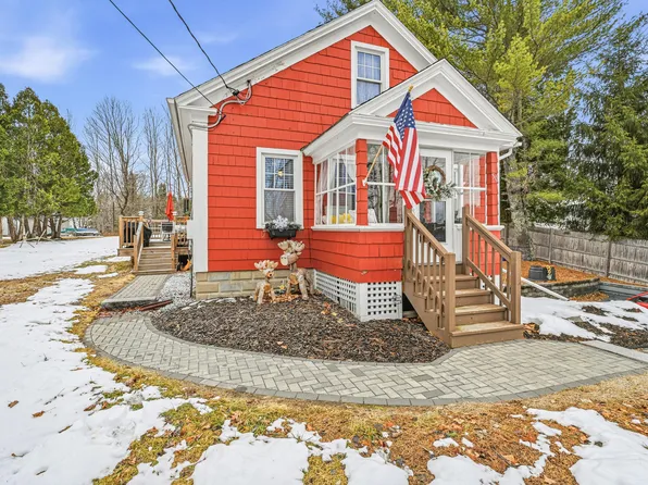 50 N Auburn Road, Auburn, ME 04210