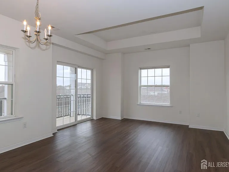 541 E Celebration Way — Photo 13