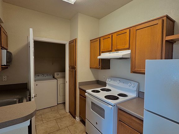 3rd image of 3714 Palm Desert Ln APT 5316