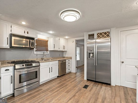 4th image of 162 Quail Knoll Dr