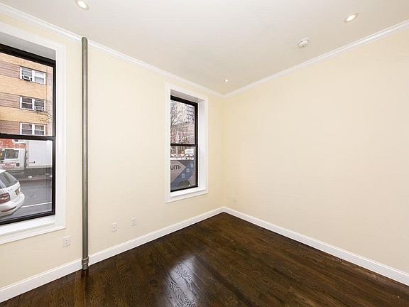 5th image of 1370 Lexington Ave Frnt 1