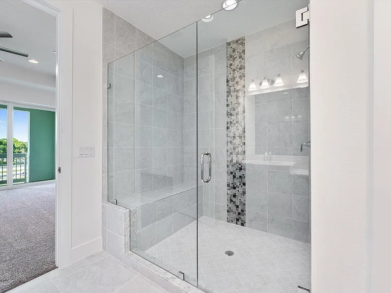 12546 Gross Pointe Dr — Photo 10